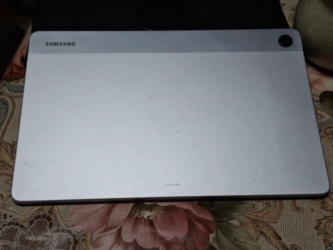 Tablet Samsung Galaxy Tab A11+ com 128 GB de armazenamento e 6 GB de RAM