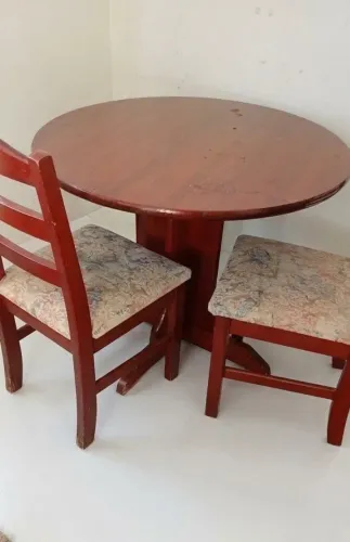 Mesa com 2 cadeiras ENTREGO