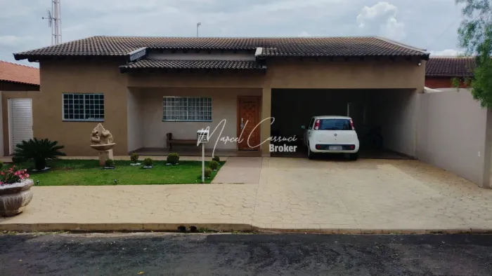 Condomínio Tedeschi - Casa à venda com 3 suítes, cômodos amplos e varanda gourmet com pisc