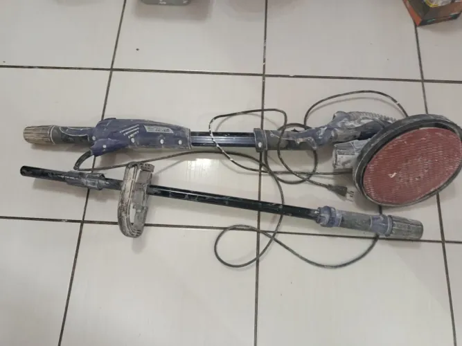 Lixadeira orbital frontec 220 e escada multifuncional  de alumínio ,articulada 16 degraus 