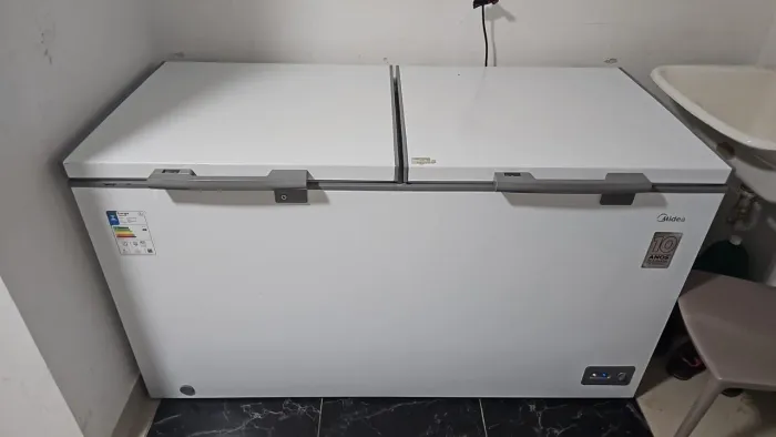 Freezer horizontal