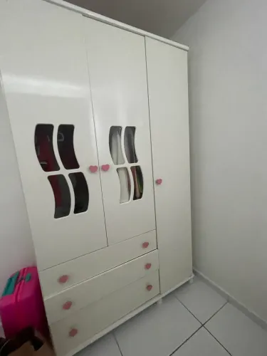 Guarda roupa infantil - 100% MDF - usado