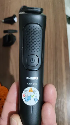 Aparador de pelos Philips Multigroom 9 em 1