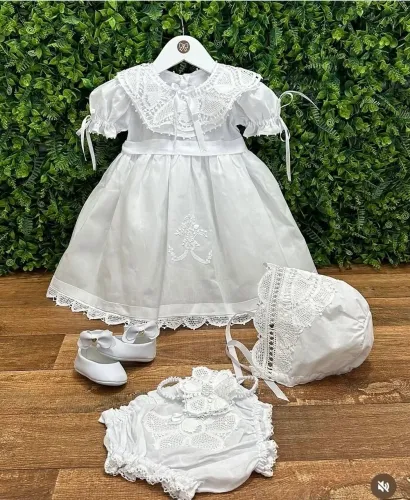 Vestido de Batizado - Cambraia