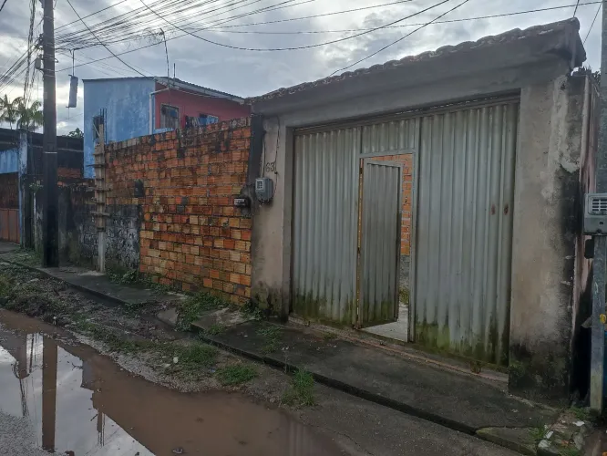 VENDO TERRENO COM 1 CASA E 2 KITNETS
