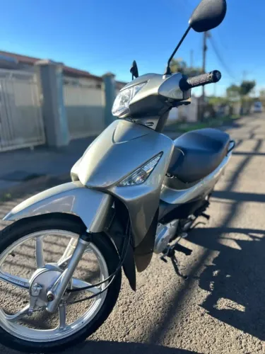 Honda Biz 125 ES
