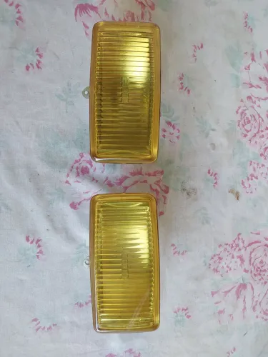 Par farol de milhas quadrado amarelo CIBIE 