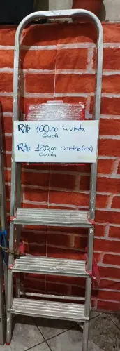 Escada 5 degraus 100 reais 