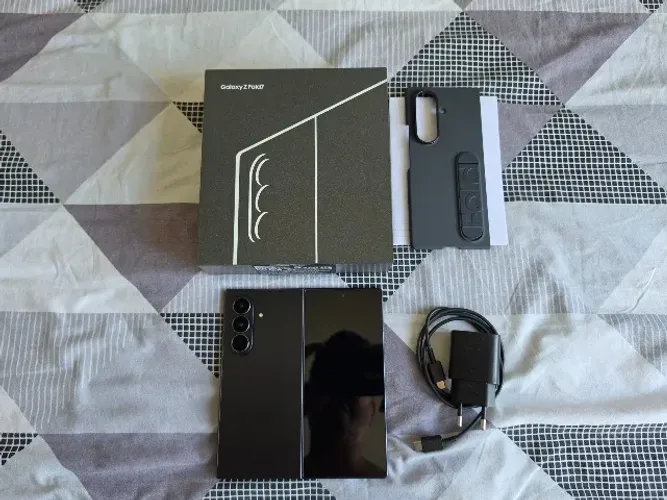 Samsung Galaxy Z Fold7 1TB - Garantia até Setembro/2026
