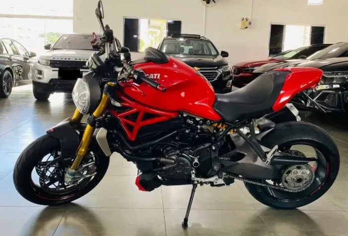 Ducati Monster 1200S 18/18