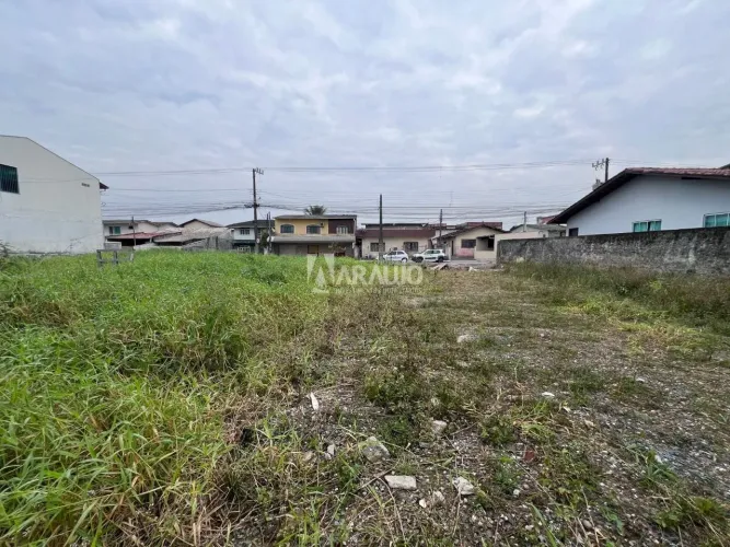 Terreno à venda com 561 m² no bairro Cordeiros em Itajaí