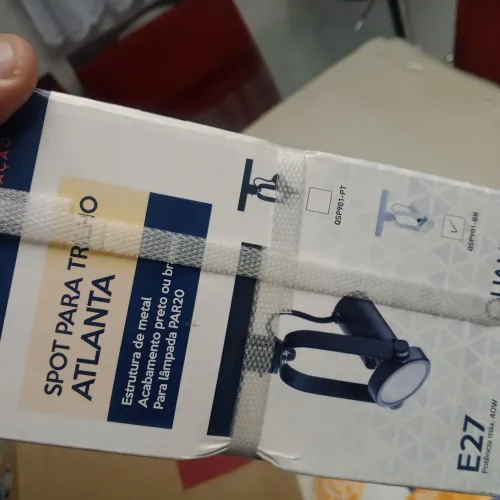 02 unidades Spot para trilho Atlanta novo QSP901BR