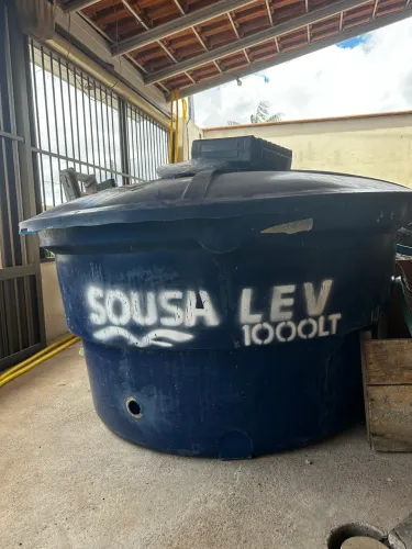 Caixa dágua 1000LT Sousa Lev - usada