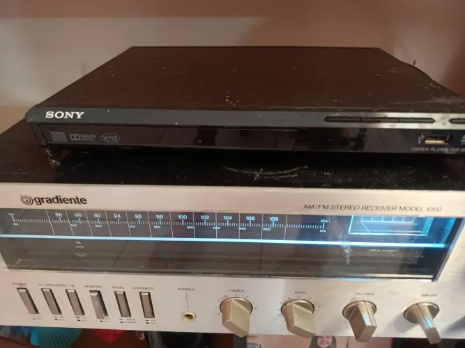 Vendo relíquia funcionando perfeitamente