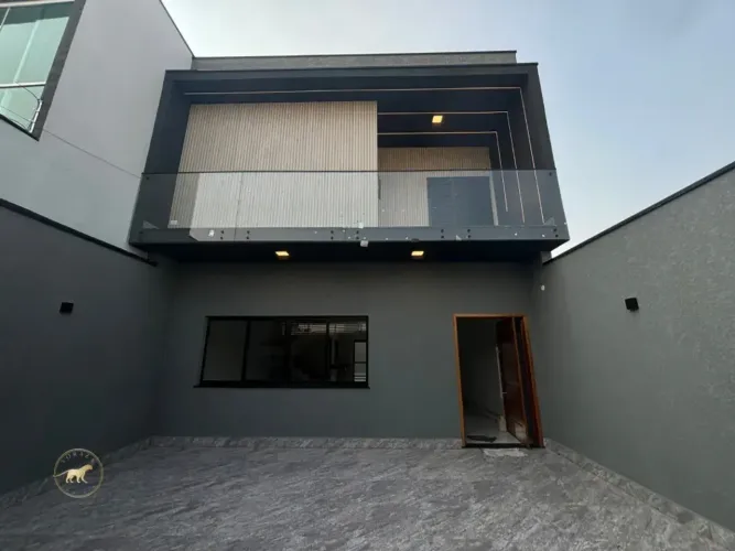 Sobrado de Alto Padrão com 3 Suítes, Área Gourmet e Piscina no Residencial San Marino, Cai