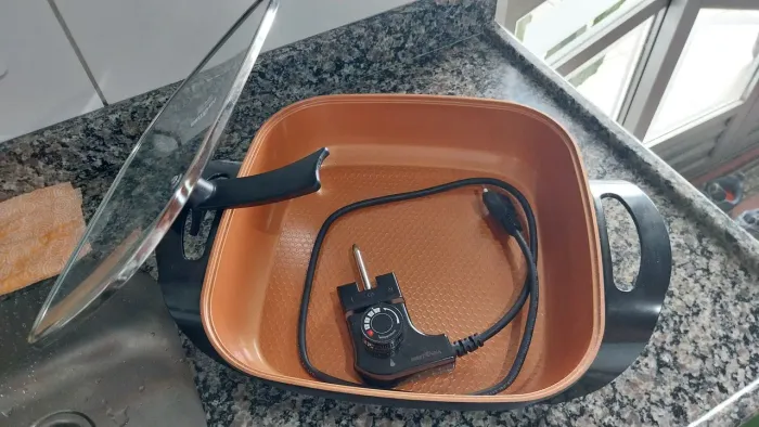 Vendo Panela elétrica Britânia Gold