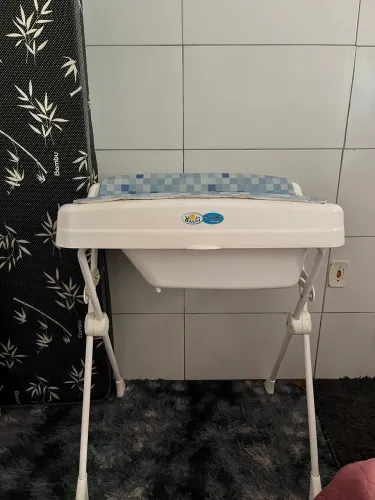 BANHEIRA COM TROCADOR