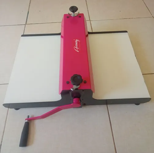 Máquina de corte e vinco manual de 40 cm - Artmaq