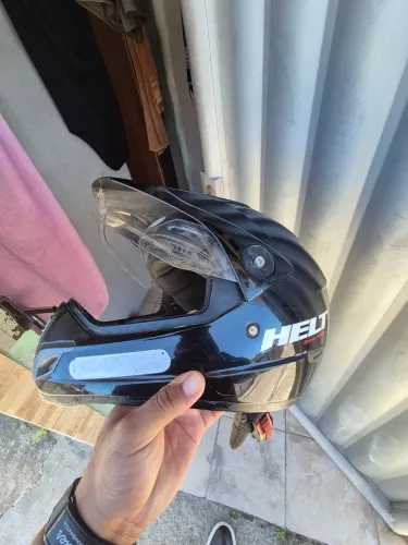Capacete helt