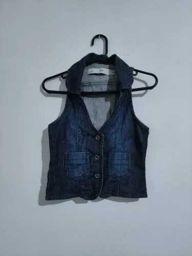 colete jeans estruturado alternativo grunge estilo vintage denim decote v acinturado