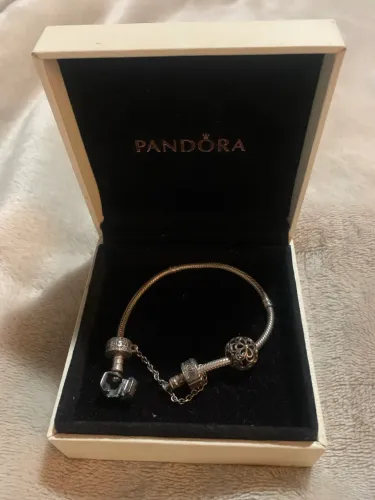Pulseira pandora original novíssima - BARBADA