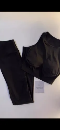 Conjunto de academia preto