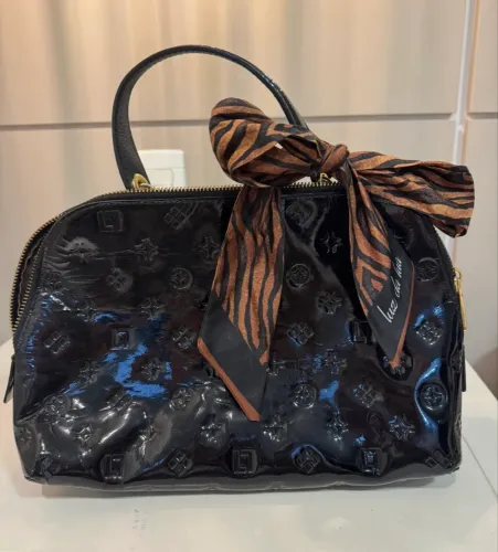 Bolsa luz da lua couro verniz preta nova perfeita