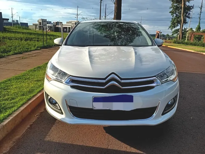 Citroen C4 Lounge Tendance 1.6 Turbo 4P AUT 2015