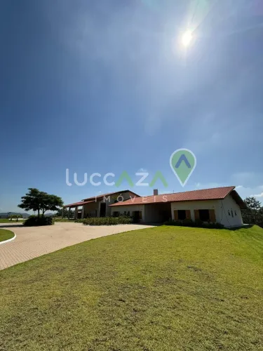 Imóvel de luxo no Centro de Guararema-SP: casa com 12 quartos, 8 suítes, 6 salas, 13 banhe