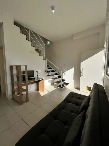 Sobrado à venda em Campinas, Parque Rural Fazenda Santa Cândida, com 2 suítes, com 80 m²
