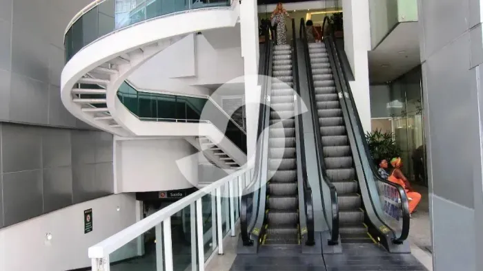 30m² EM EMPREENDIMENTO CORPORATIVO MODERNO - Icaraí - Niterói - RJ