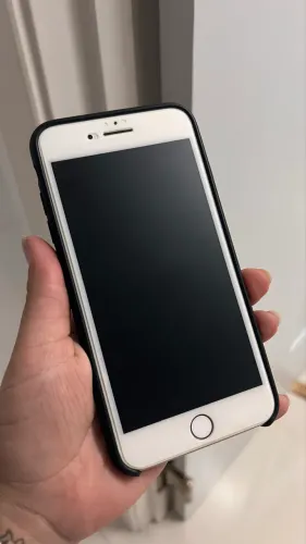 iPhone 8 Plus 