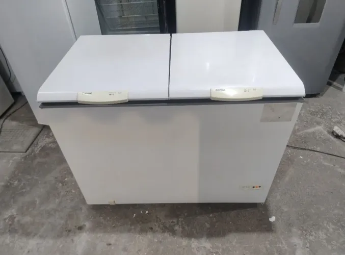 Vendo freezer novo 220 v