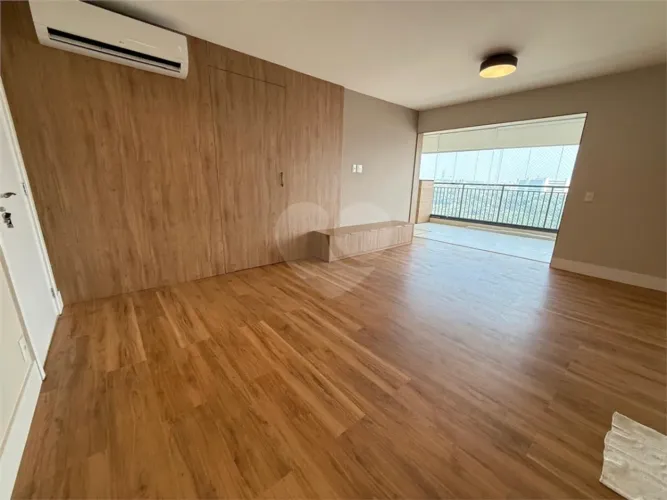 Apartamento à venda com 4 quartos, sendo 3 suítes, no condomínio Isla by Cyrela, São Paulo