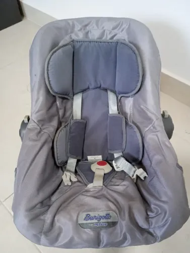 Vende se bebe conforto