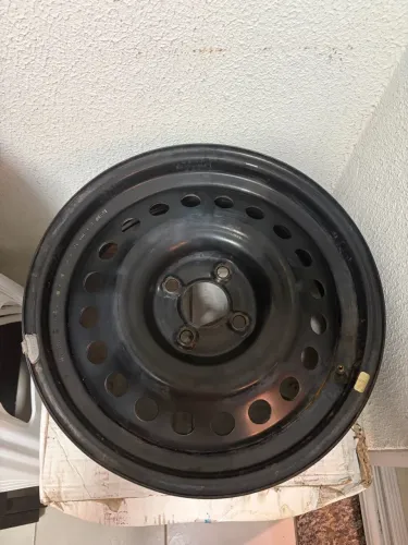 Rodas de metal aro 16 quatro furos