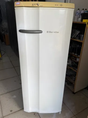Geladeira usada Electrolux 
