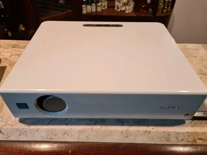Projetor Sony VPL-CS5 para Retirada de Peças, SEM Lâmpada