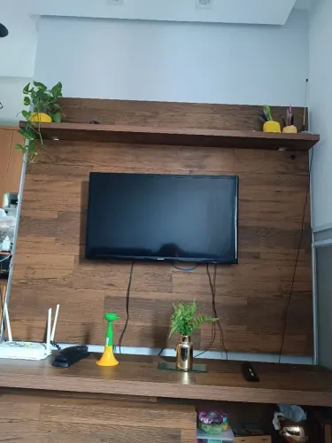 Painel com bancada