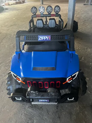 Carro elétrico,jipe 4x4 super Cross marca Zippy Toys