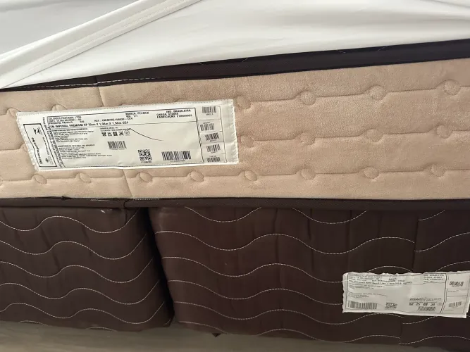 Cama queen Pelmex (Grupo Probel)