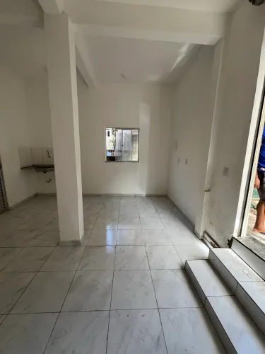 PONTO COMERCIAL OU RESIDENCIAL FRENTE DE RUA NO CALABAR 