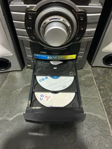 Vendo Mini System Sony Genezi 490W RMS com caixas originais.