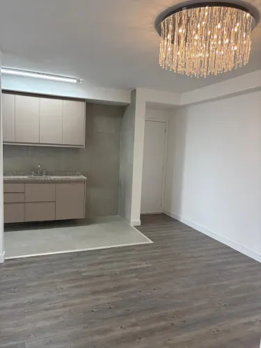 Apartamento para locação em Parque São Domingos com 3 quartos, sendo 1 suíte, 100m²