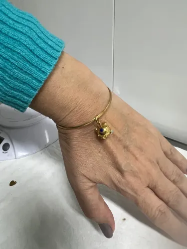Pulseira argola ouro 18 kl - 3 gr mais berloque pingente Sputinik