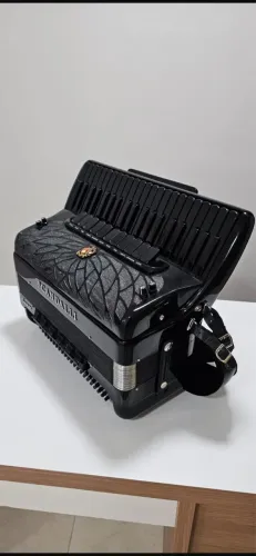 Vende-se!! Acordeon Scandalli cordovox air black