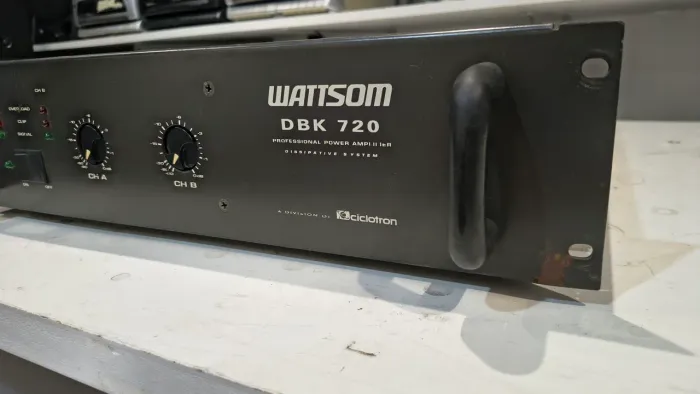 Amplificador Dbk 720 Wattsom Ciclotron