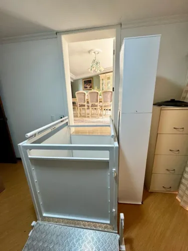 Plataforma para acessibilidade semi nova