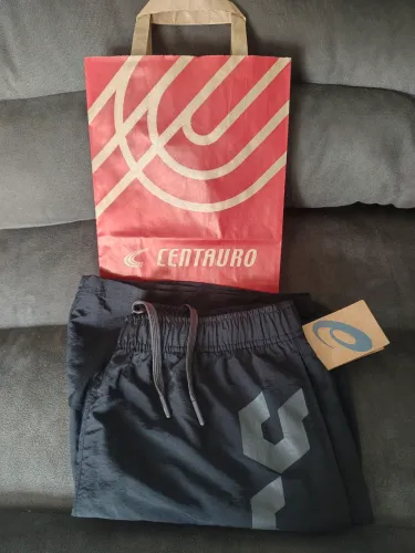 BERMUDA ASICS COMPRADA NA CENTAURO DO SHOPPING GRÃO PARÁ NOVA POR 119,,99