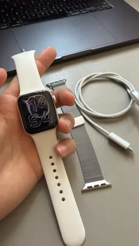 APPLE WATCH SE 3 - SILVER 40MM